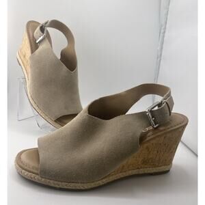 Franco Sarto Shoes Women's Size 6.5 Beige Julien Suede Wedge Slingback Sandals